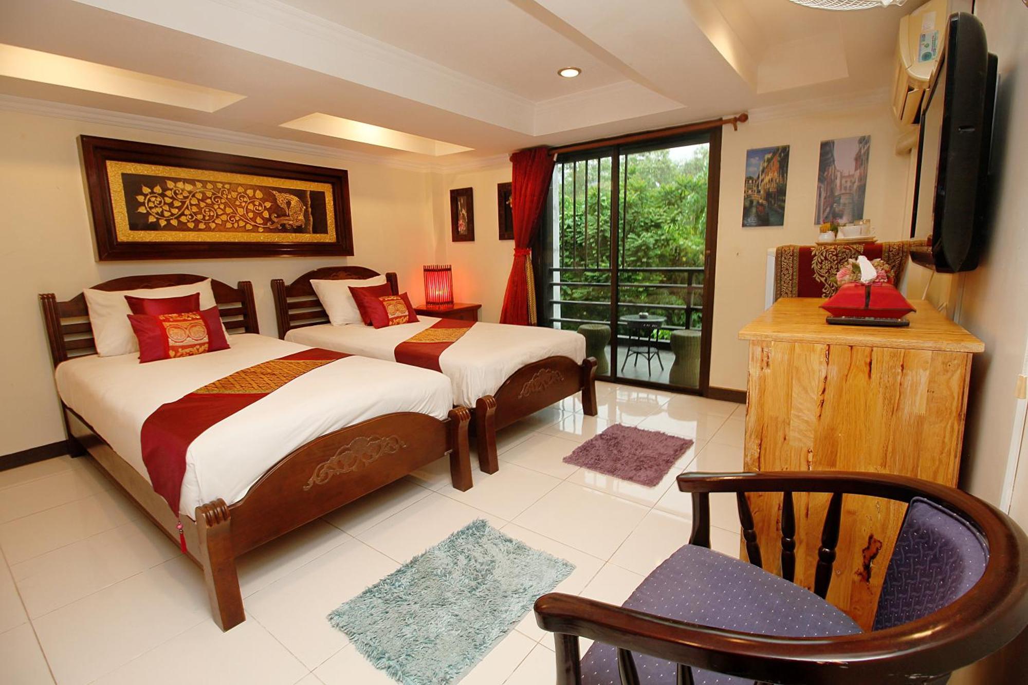 Sky Silk Decoration House Hotel Patong Exterior photo