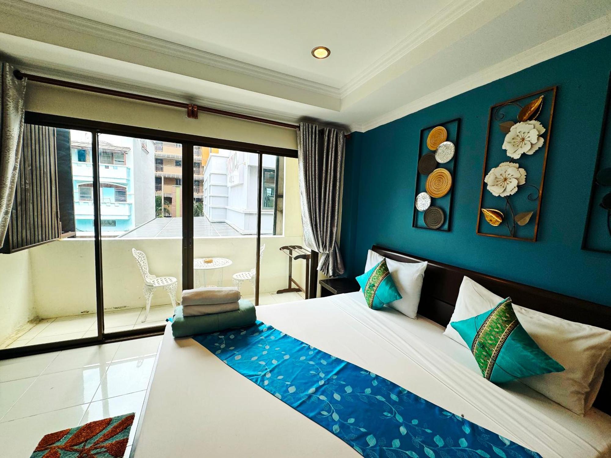 Sky Silk Decoration House Hotel Patong Exterior photo