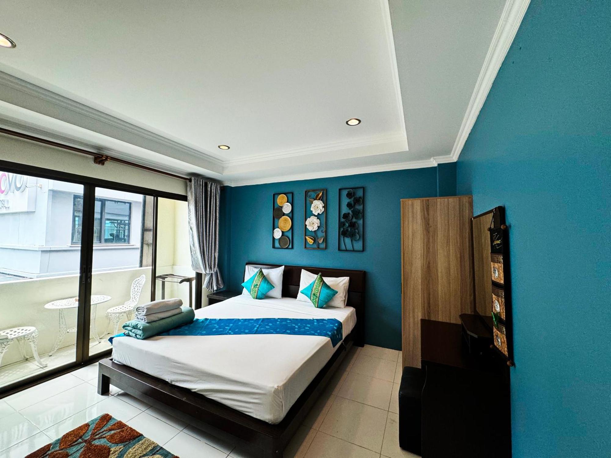 Sky Silk Decoration House Hotel Patong Exterior photo